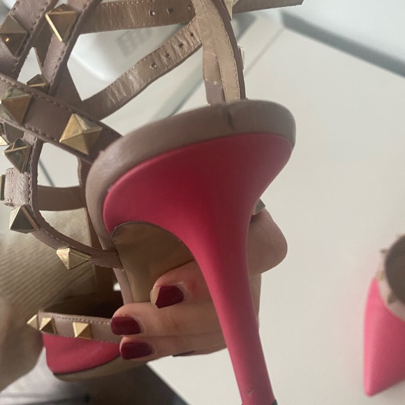 Valentino pink kitten heel rock stud - Picture 6 of 8